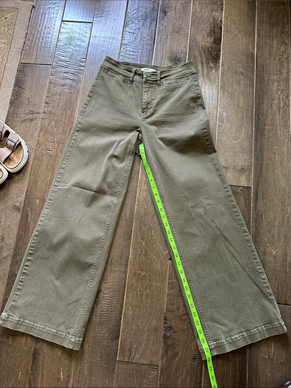 Oat New York Wide-Leg Pants in Olive